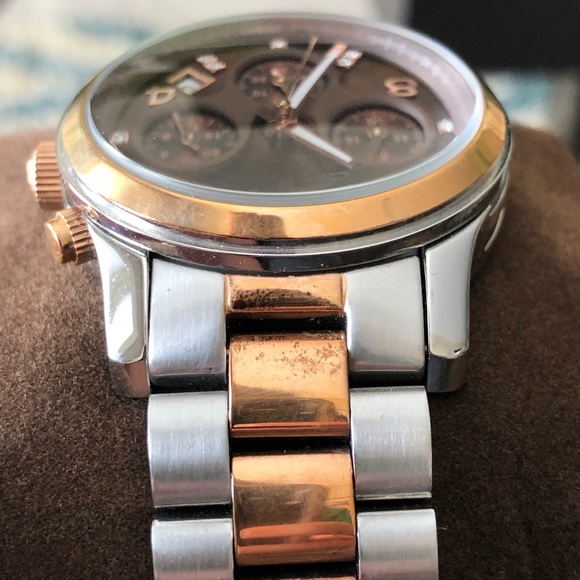 Michael Kors Watch - Picture 6 of 7